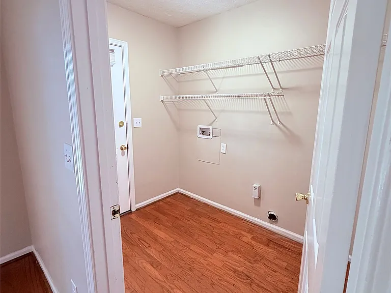 11 Twin Oaks Ln — Photo 22