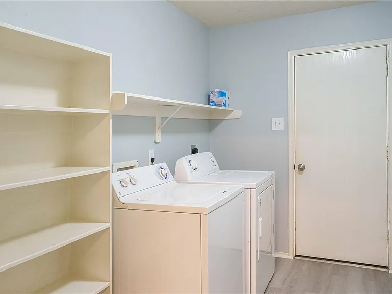 146 N Vesper Bend Cir — Photo 25