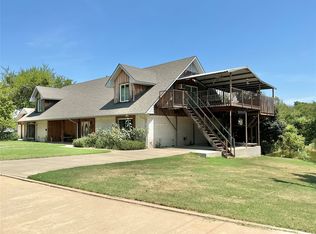 700 N Maytubby St, Kingston, OK 73439