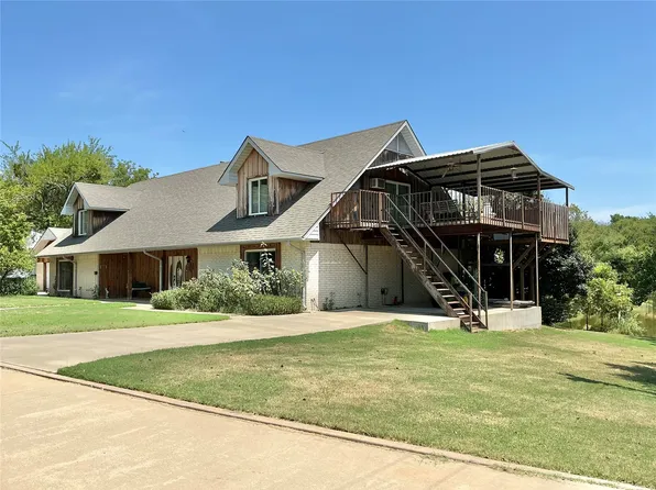 700 N Maytubby St, Kingston, OK 73439