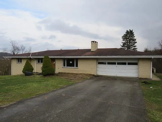 1233 5th Ave photo 1