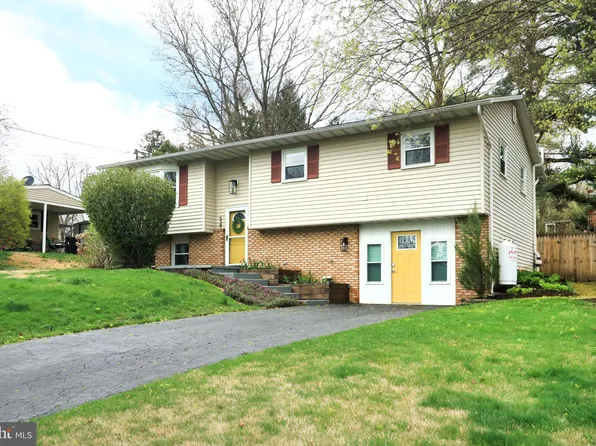 529 1st Ave, State College, PA 16801