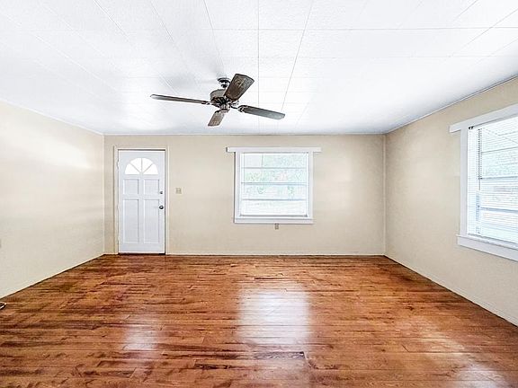 4th image of 1455 10TH STREET NW