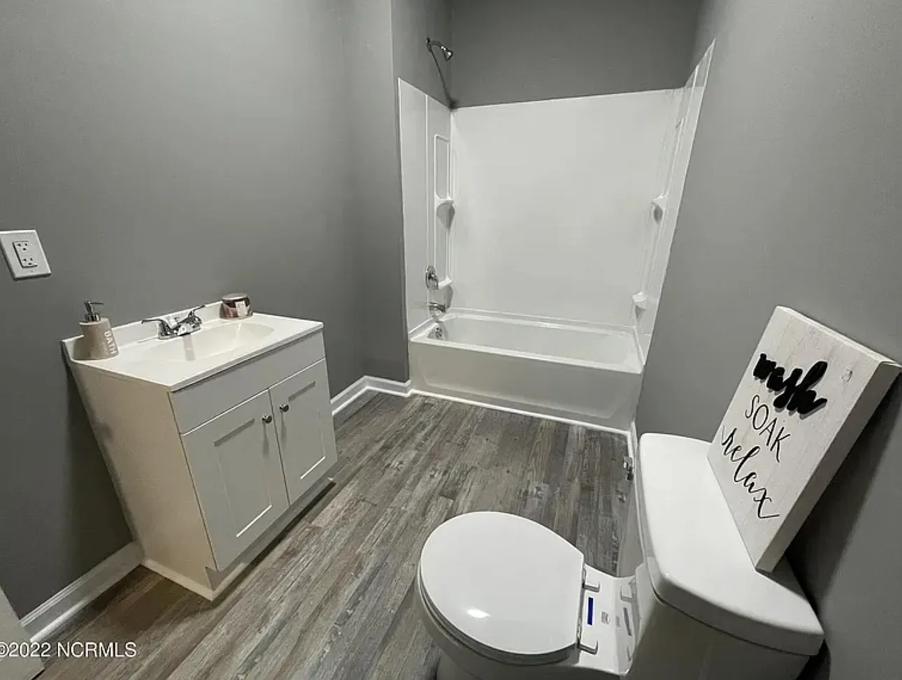 5 bed, 2567 sqft, $725 — Photo 4
