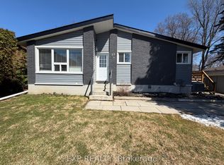 73 Roxborough Rd, Newmarket, ON L3Y3L1