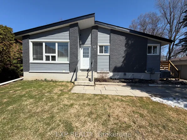 73 Roxborough Rd, Newmarket, ON L3Y 3L1