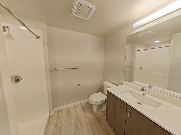 Ferry Street Flats - Modern Studios and Lofted units right by campus! — Photo 29