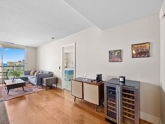 3rd image of 1837 Kalakaua Ave #28032803