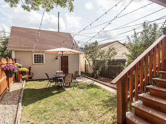 5th image of 3359 N Hamlin Ave