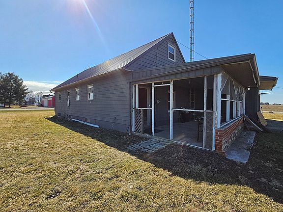 4th image of 2611 Beck Rd