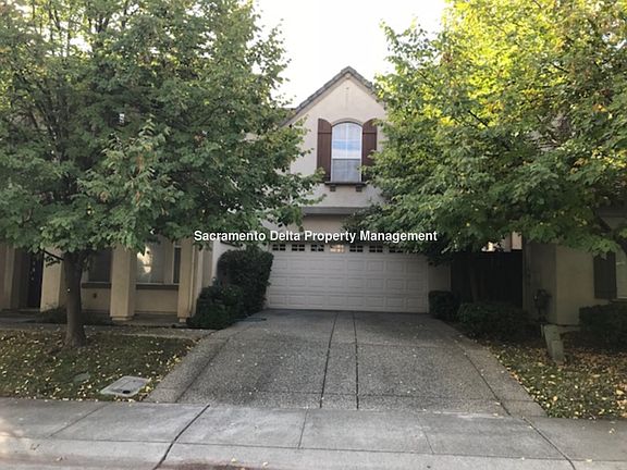 2nd image of 2512 Serenata Way