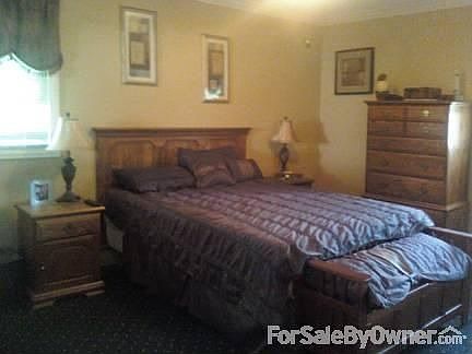 5th image of 160 Keswick Dr
