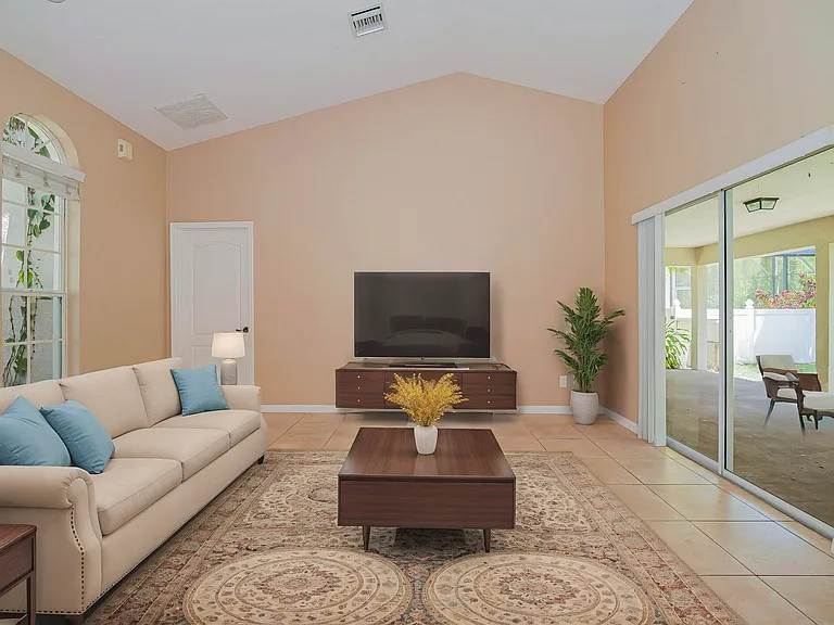 113 Stony Point Dr — Photo 9