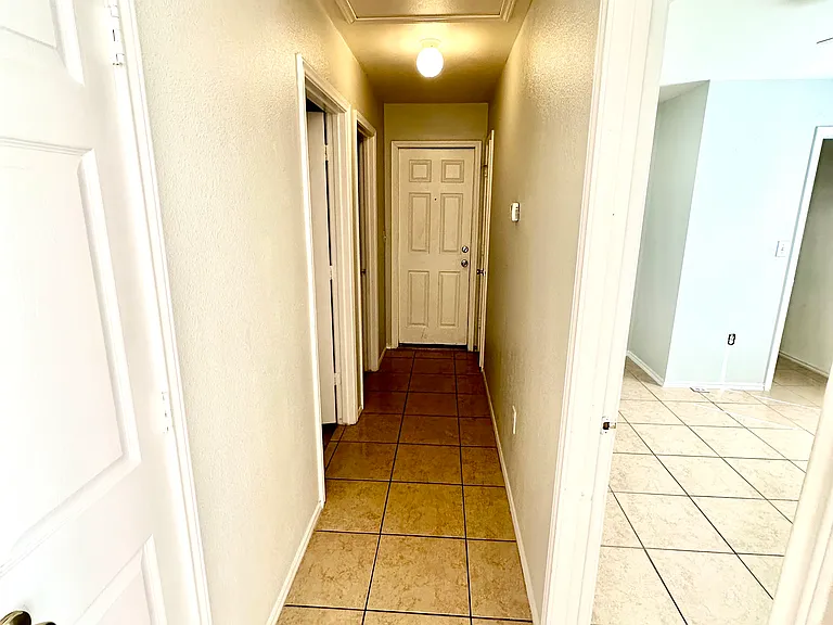 15315 Kamary Ln #15315 — Photo 8