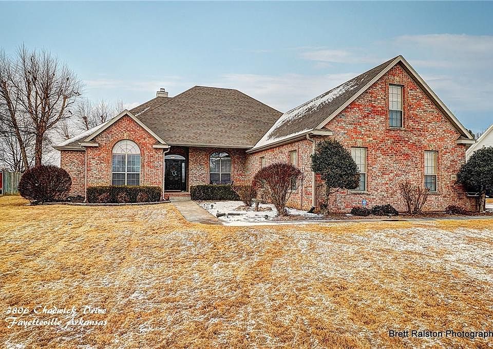 1st image of 3806 E Chadwick Dr