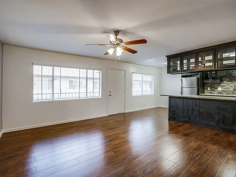 Secure and Convenient Multi-Unit Asset in Central Inglewood — Photo 12