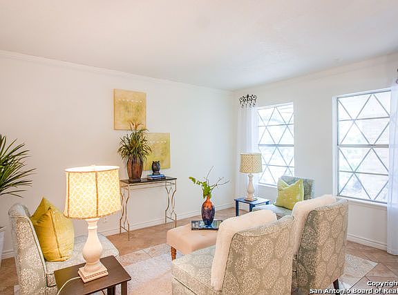 5th image of 10411 Tioga Dr