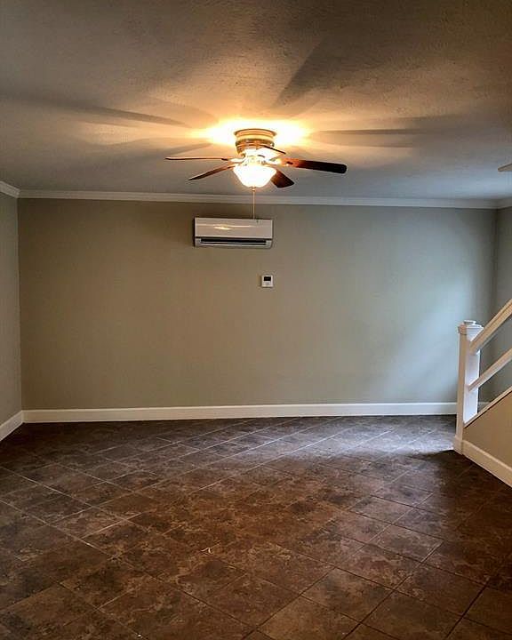 1st image of 815 Shirley St Unit 204