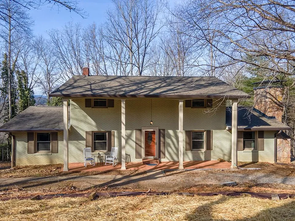 304 Canterbury Rd