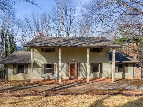 304 Canterbury Rd, Cullowhee, NC 28723