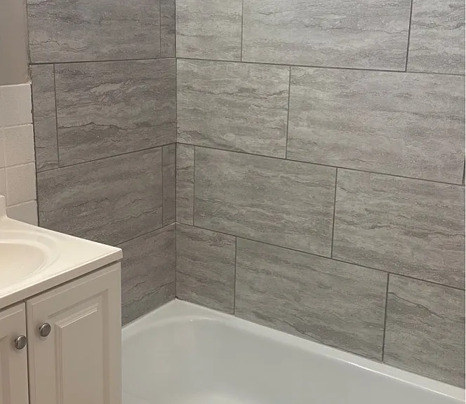 705 E 3rd St #7 — Photo 12