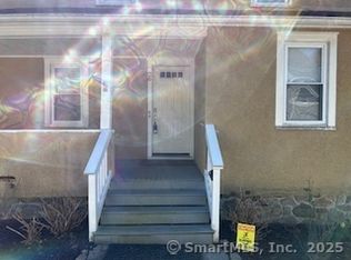 10 Hill St #1, New Canaan, CT 06840