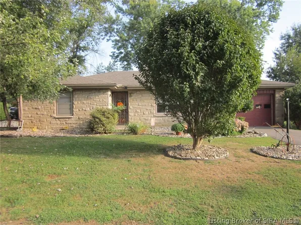 102 Maevi Drive, New Albany, IN 47150