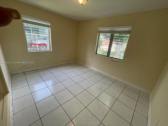 4th image of 1024 S K St