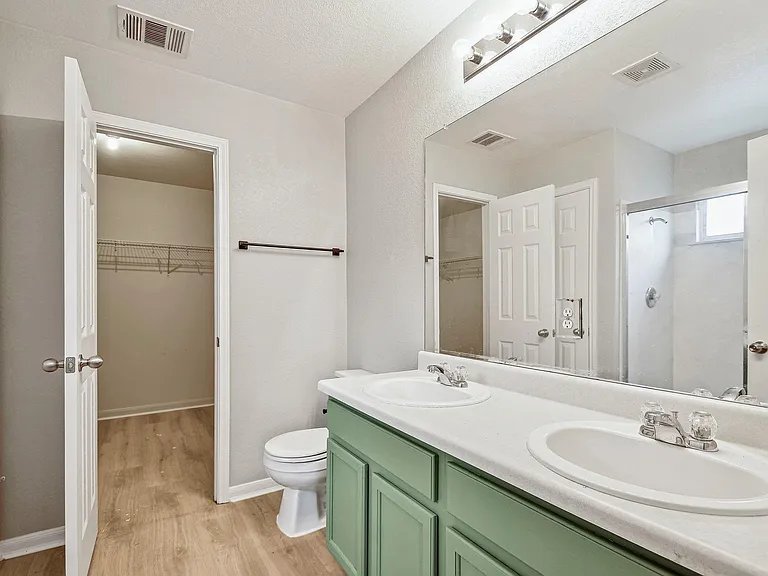 1030 Birdsong Ln — Photo 9