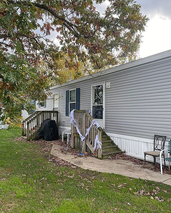 1st image of 264 S Hardwick Dr SW