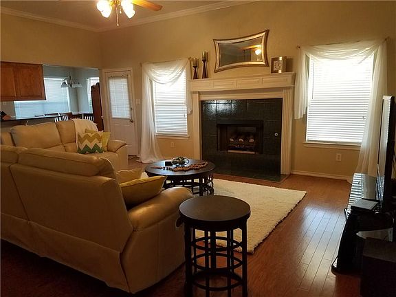 4th image of 1137 Roundrock Dr
