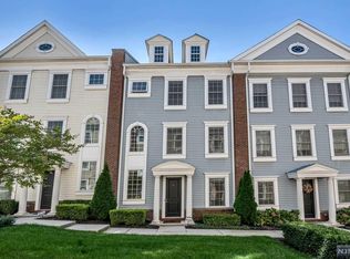 43 Roosevelt Dr, Wood Ridge, NJ 07075