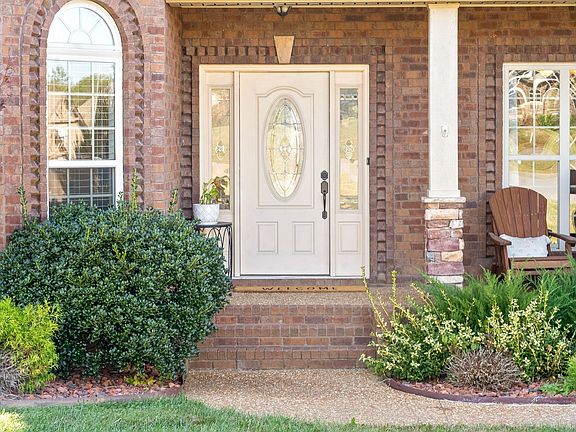 4th image of 1300 Baylor Ct