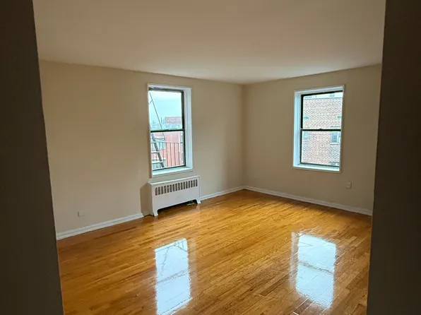 (undisclosed Address), Jamaica, NY 11435