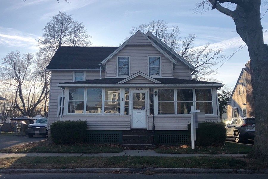 1st image of 62 Eddy St