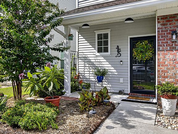 4th image of 1514 Royal Colony Rd