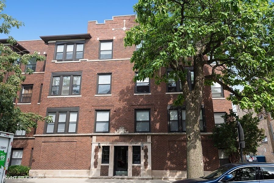 1st image of 7021 N Greenview Ave APT 1N