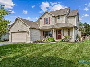 805 Country Creek Dr, Findlay, OH 45840