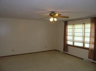 5710 County Road 480, Tebbetts, MO 65080
