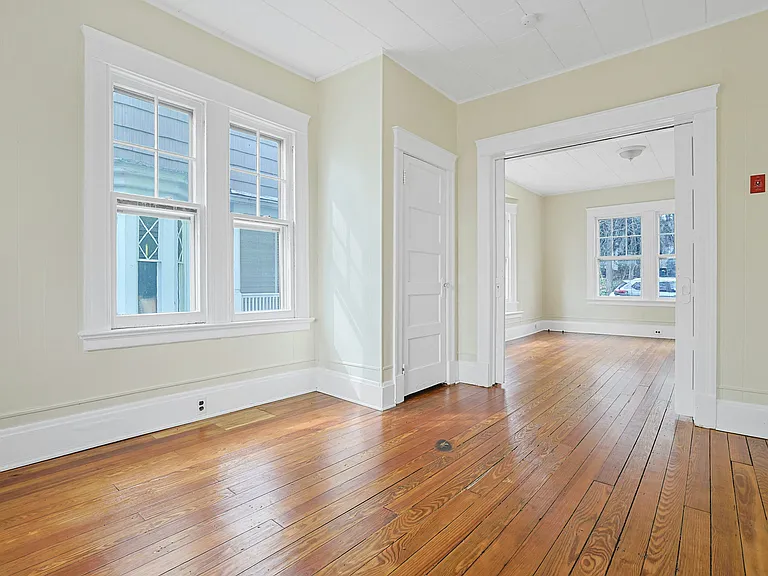 105 S Broadway Ave #4 — Photo 8