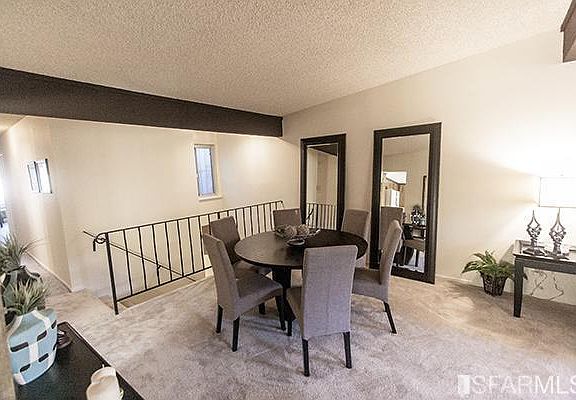 4th image of 3937 Chatham Ct