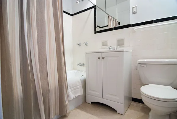 Rented by WAM Partners - William Moses Co. | media 25