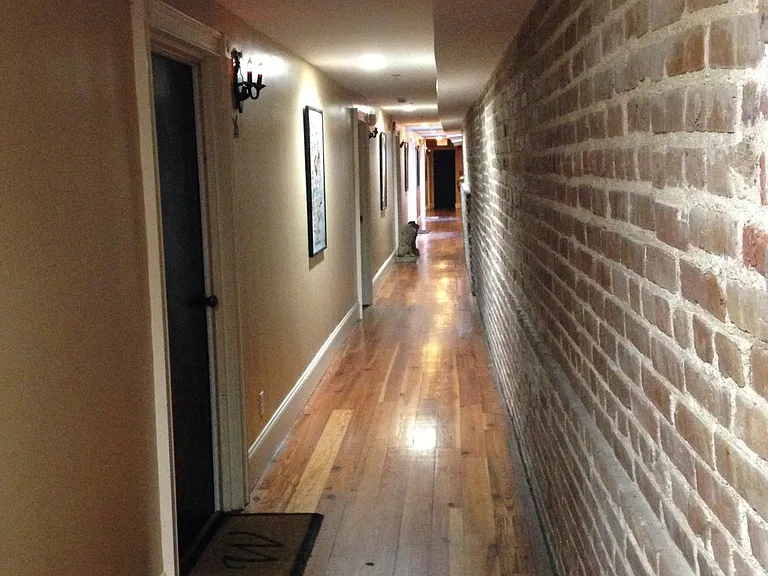 377 King St #205 — Photo 11