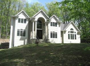 94 Wilder Rd, Suffern, NY 10901