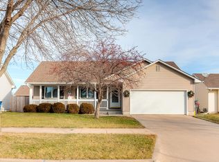2725 River Ridge Rd, Des Moines, IA 50320