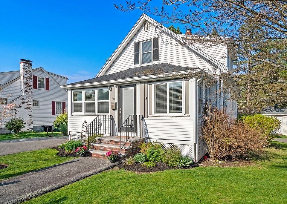38 Beech St, Dedham, MA 02026 Zillow