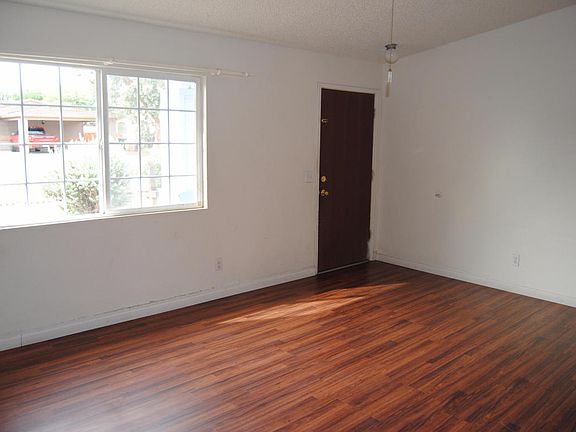 2nd image of 1724 W Pineriver Pl