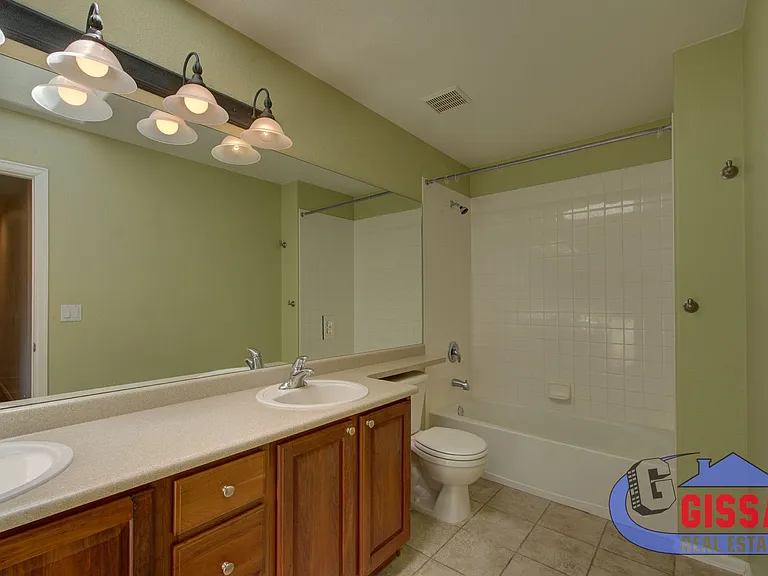 705 Witchhazel Ct — Photo 38