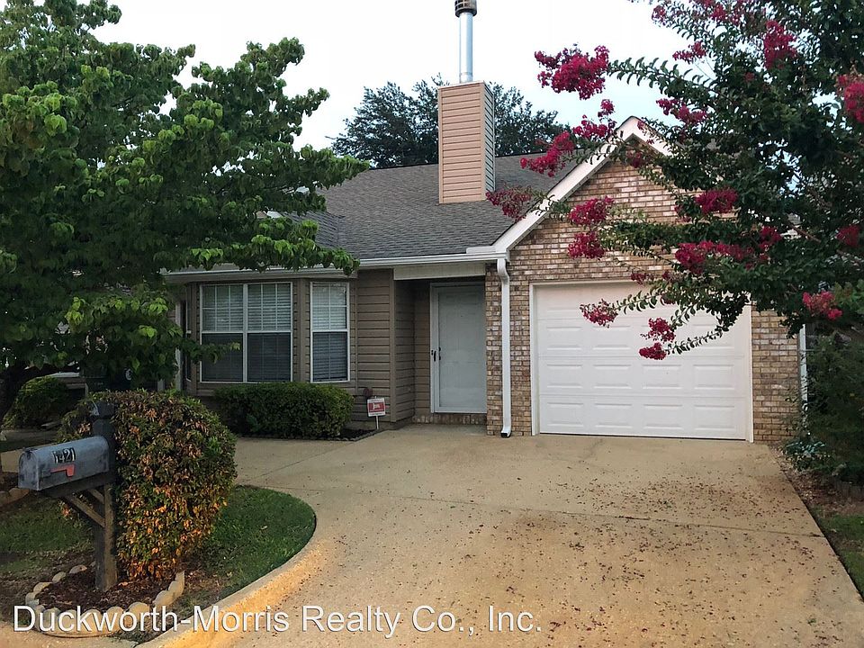 1st image of 1421 Southern Gardens Dr