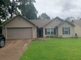 230 Sweetbay Dr, Jackson, TN 38305